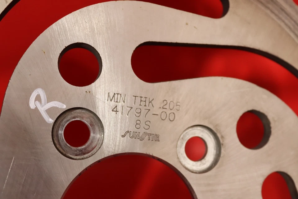 Harley-Davidson Sportster 1200 Custom XL1200C 2009 rotor de freno trasero STR8 en especificaciones Foto 3 de 4