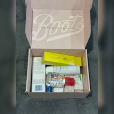 Experts Skincare Gift Box Set - Brand New - Worth £60