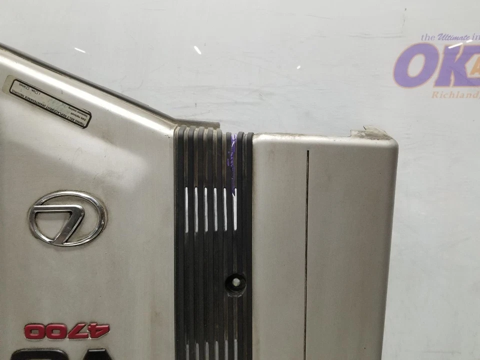 04 2004 LEXUS LX470 4.7L ENGINE COVER SEE IMAGES - Image 3 of 4