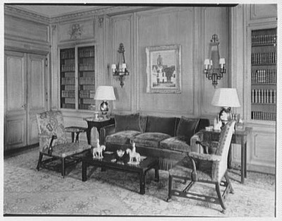 New York NY 1953 Mrs Samuel Welldon Library Sofa Residence 1 Sutton Place South