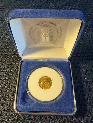 2011 National Collector's Mint Cook Islands $5 1/10 of .24 K Gold Liberty Coin