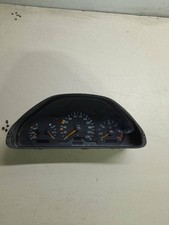 Compteur Mercedes 210