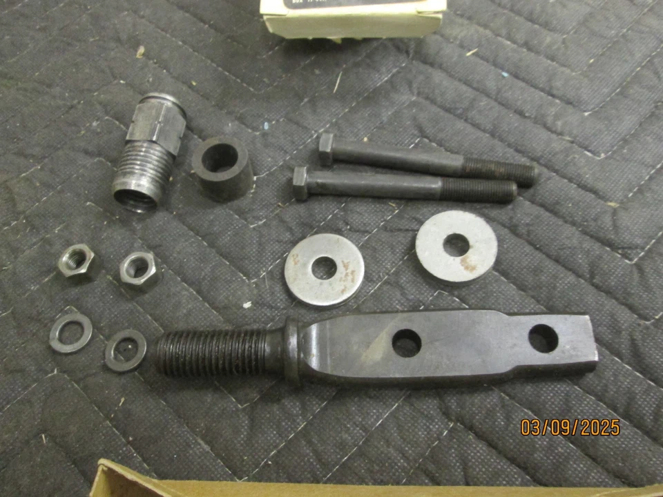 Pontiac 1961 1962 B3-173 Soporte Buje Brazo Ralentí Tempest LeMans ** Hecho en EE. UU. Foto 2 de 4