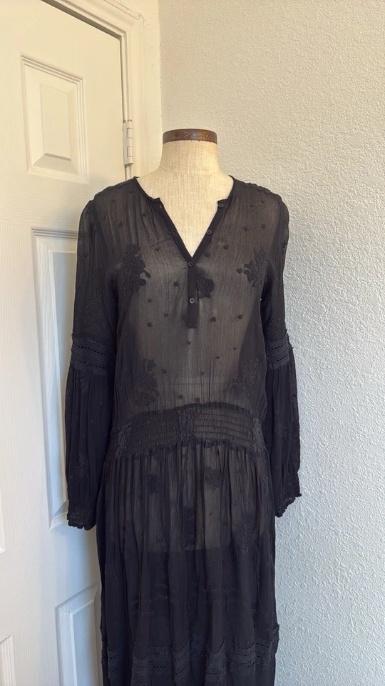 Maxi Vestido ByTimo Encaje Transparente En Niveles Talla Xs Usado Completamente Transparente Foto 3 de 4