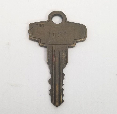 Vintage Chicago Fort Lock Co. Key 1029 Company - 第 2/6 張圖片