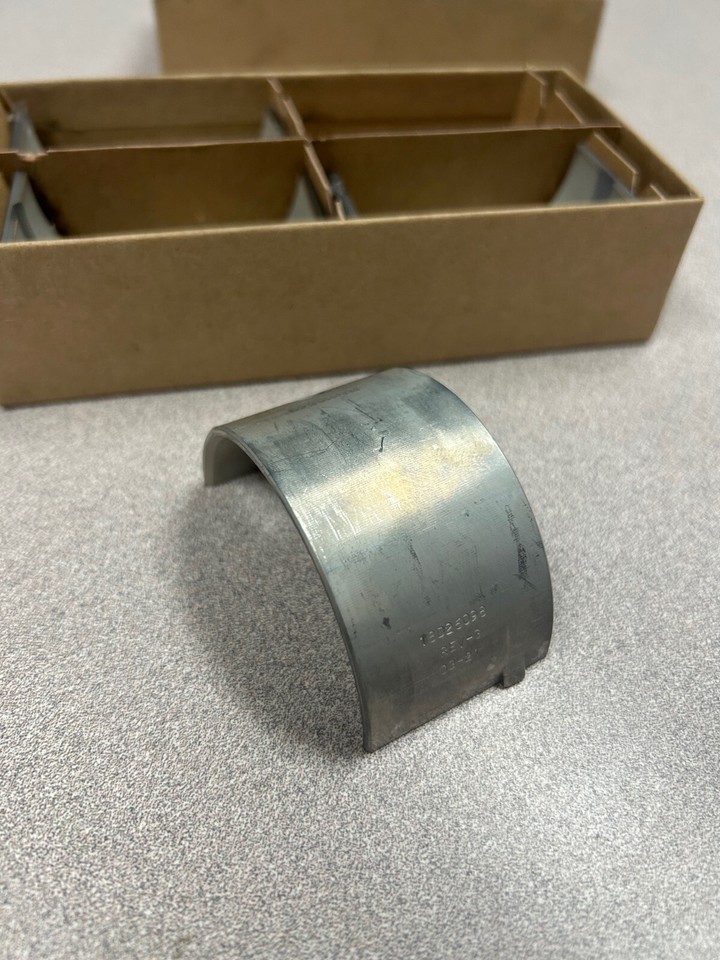 18D26098 Bearing crankshaft LW16711 Hicrush thin Wall QTY 4