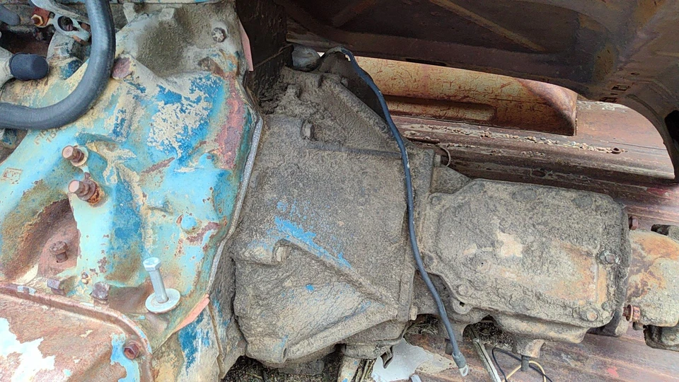 1965-1976 Ford F100 Bell Housing Oem 390 Manual Trans Mt D0tz7505a - Image 2 of 4