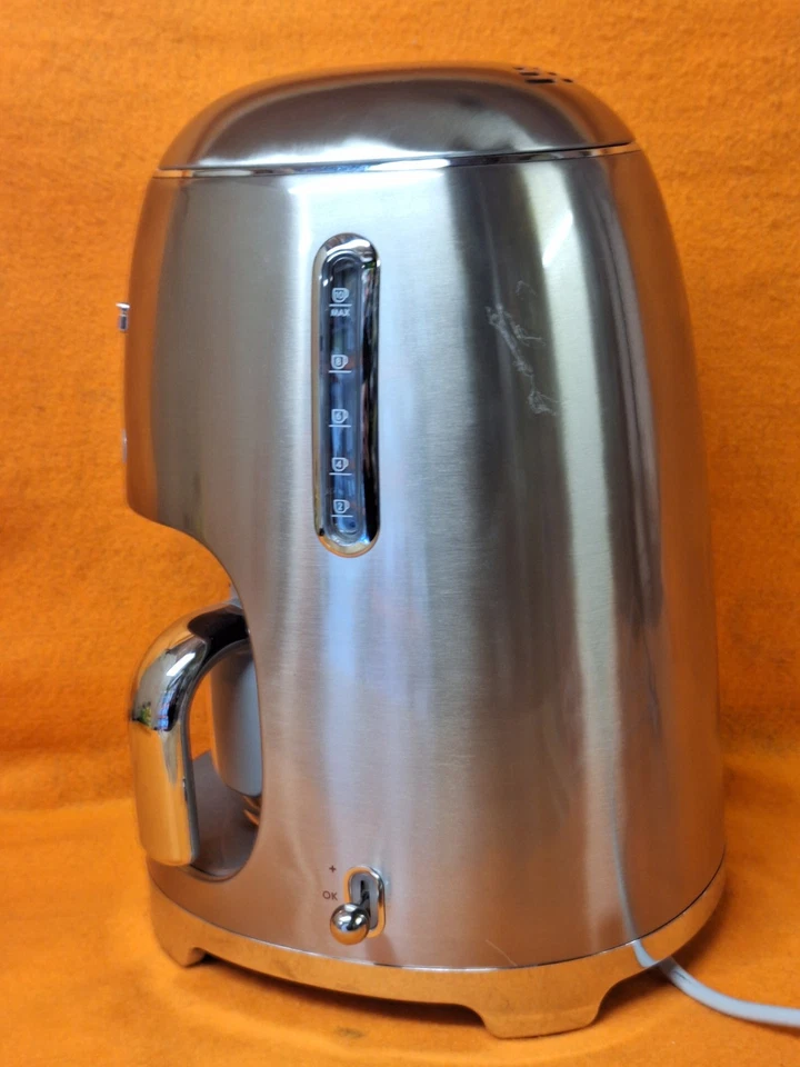 Smeg Drip Filter Coffee Machine Digital Display DCF02SSUK In Stainless Steel - Image 4 of 4