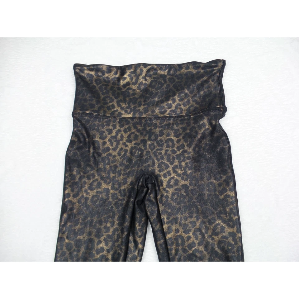 Leggings Spanx Feminina Tamanho Médio Preto Dourado Couro Sintético Brilho de Leopardo - Imagem 3 de 4