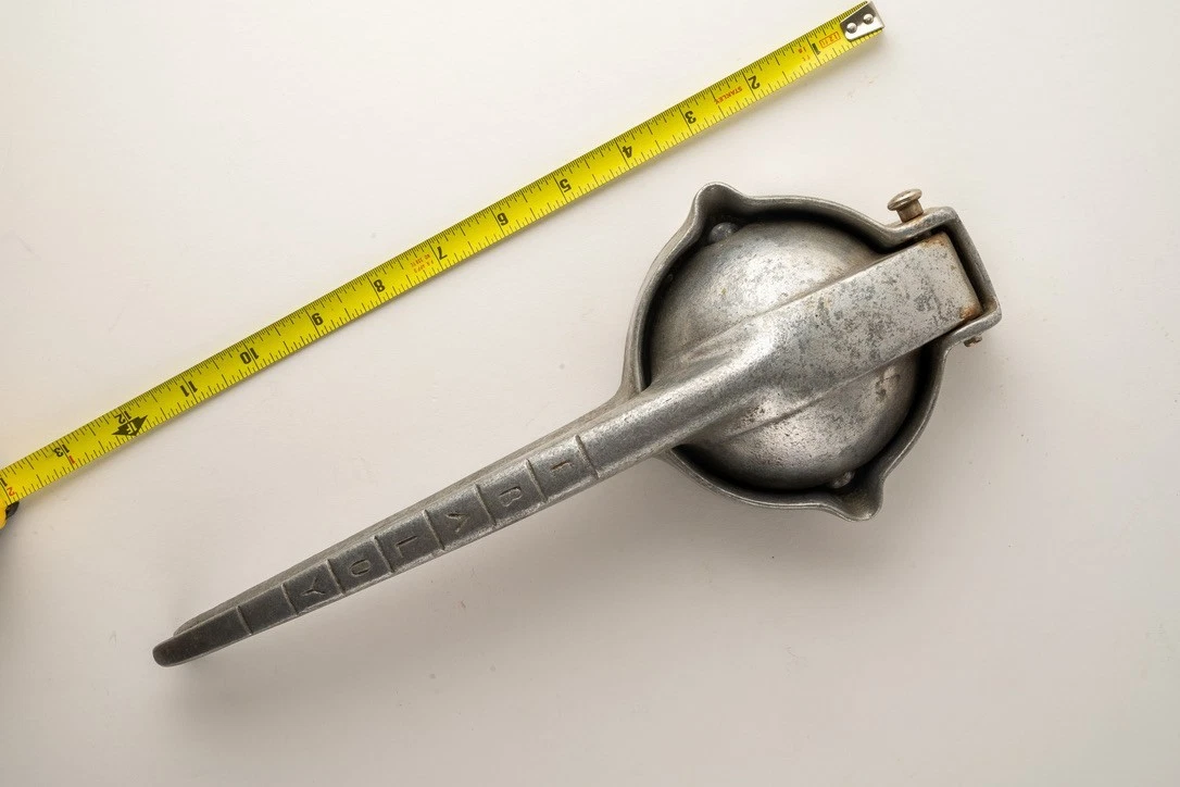 Vintage Ebaloy E 12-1-3 Cast Aluminum Citrus Juicer Rockford IL USA