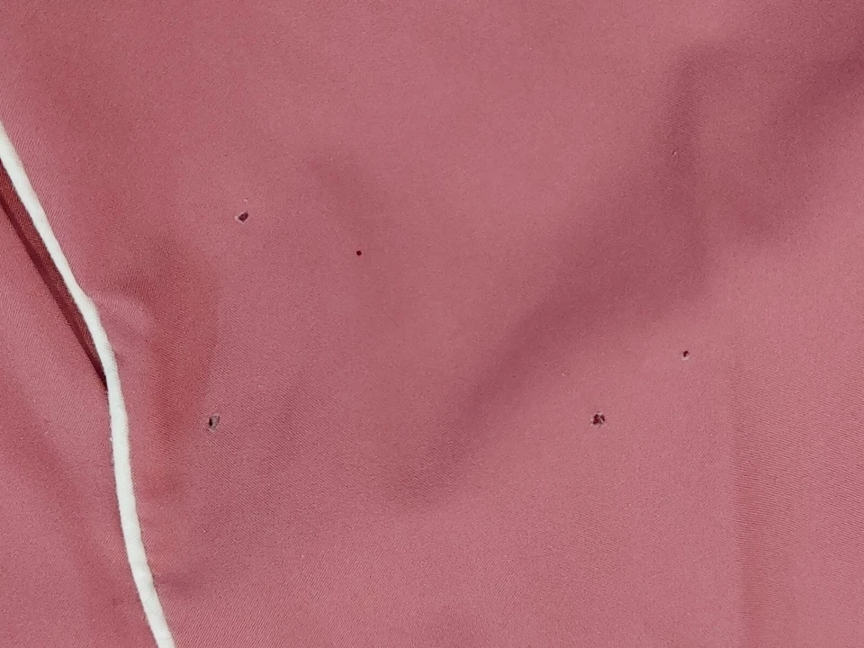 Bata Hombre Vintage Años 80 Talla S/M Hombre en Casa Color Rosa Foto 4 de 4