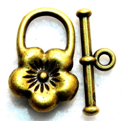 10Pcs. Tibetan Antique Bronze FLOWER Toggle Clasps Connectors Findings C367