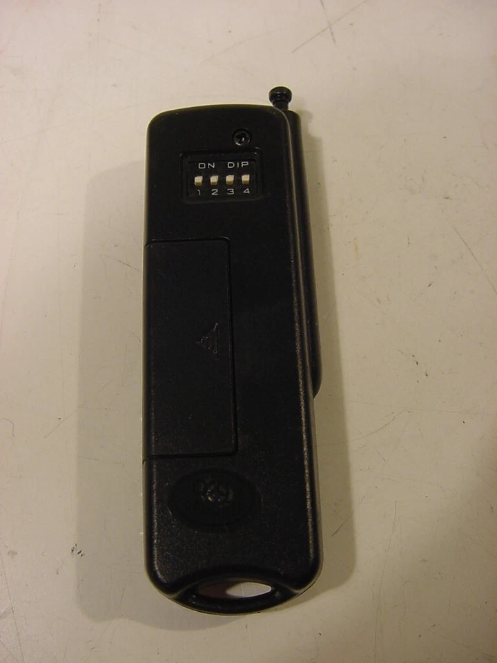 PRO MASTER REMOTE CONTROL - Image 2 of 2