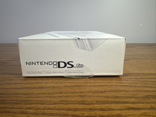 Nintendo DS Lite USG-001 Handheld Game Console System With Box & Adapter - Picture 20 of 23