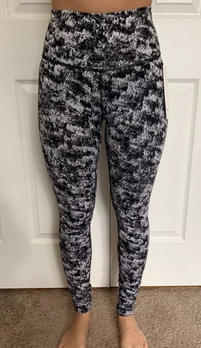 lululemon size 4