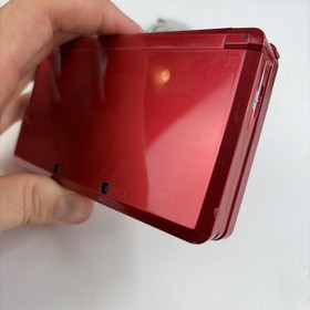 Nintendo 3DS Handheld Video Game Console Red CTR-001 (USA) W Charger US Model
