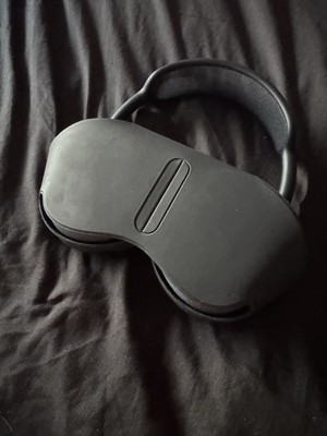 Apple AirPods Max 2024 Midnight On-Ear Headphones | eBay UK