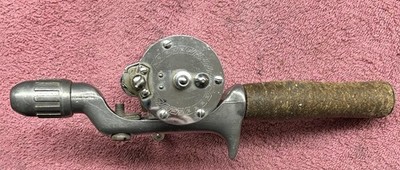 フルーガー アクロン Akron No.1895 Vintage Pflueger Akron No. 1895 Metal Bait Casting With Longfellow