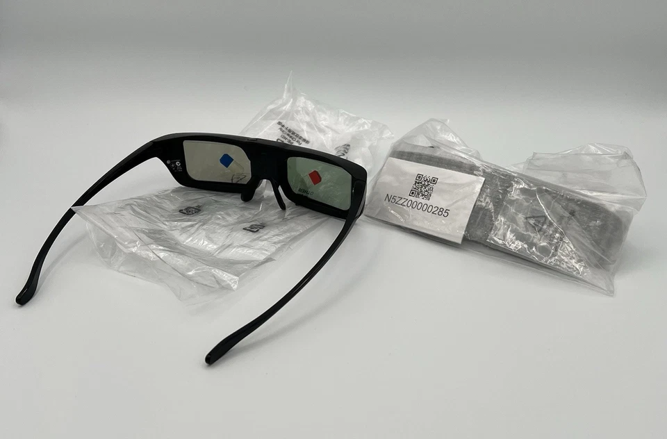 Panasonic TY-ER3D5MA Rechargeable 3D Active Shutter TV Glasses Set of 2 Open Box - Image 4 of 4