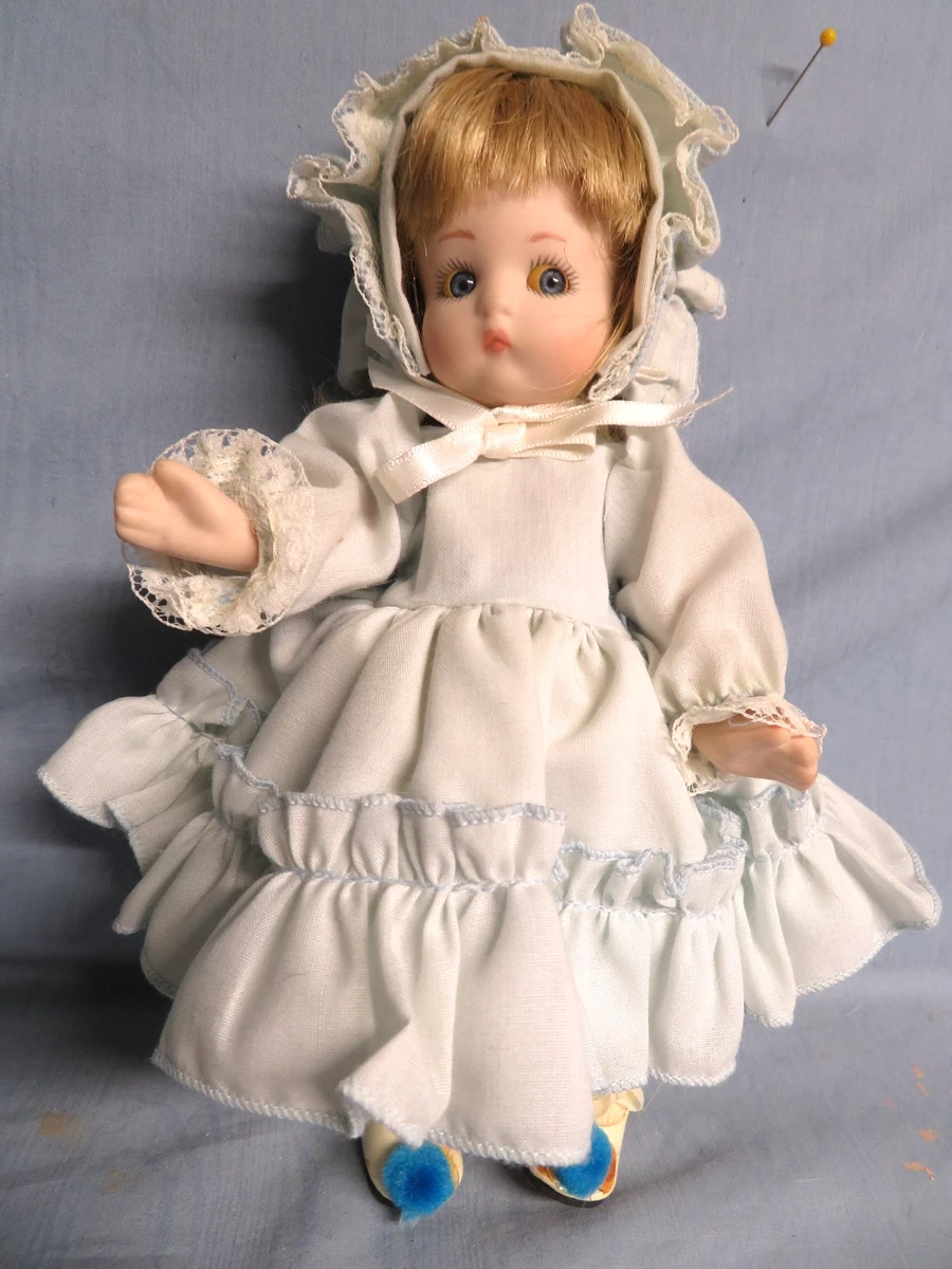 Licensed Reproduction Bisque Antique Dolls & Doll Playsets for