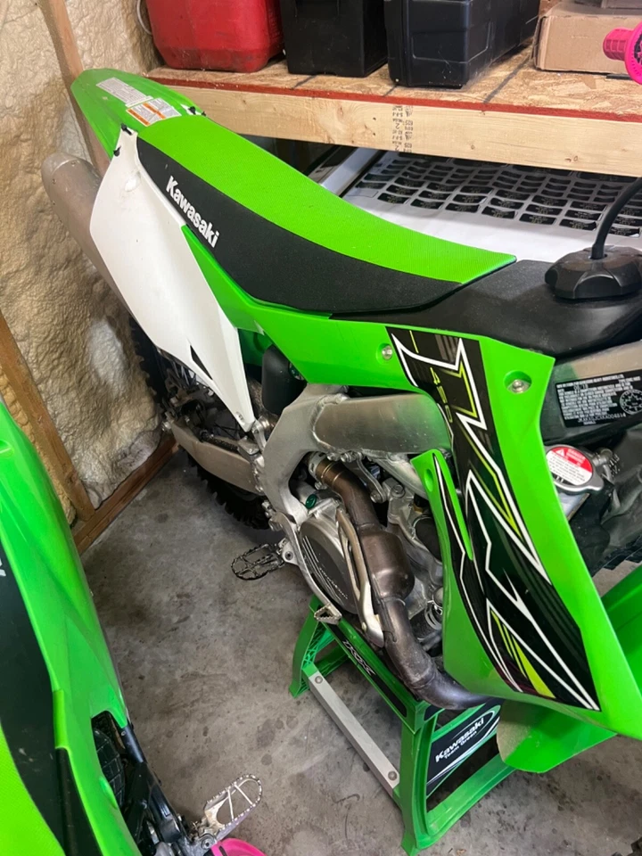 Kawasaki: KX - Image 3 of 4
