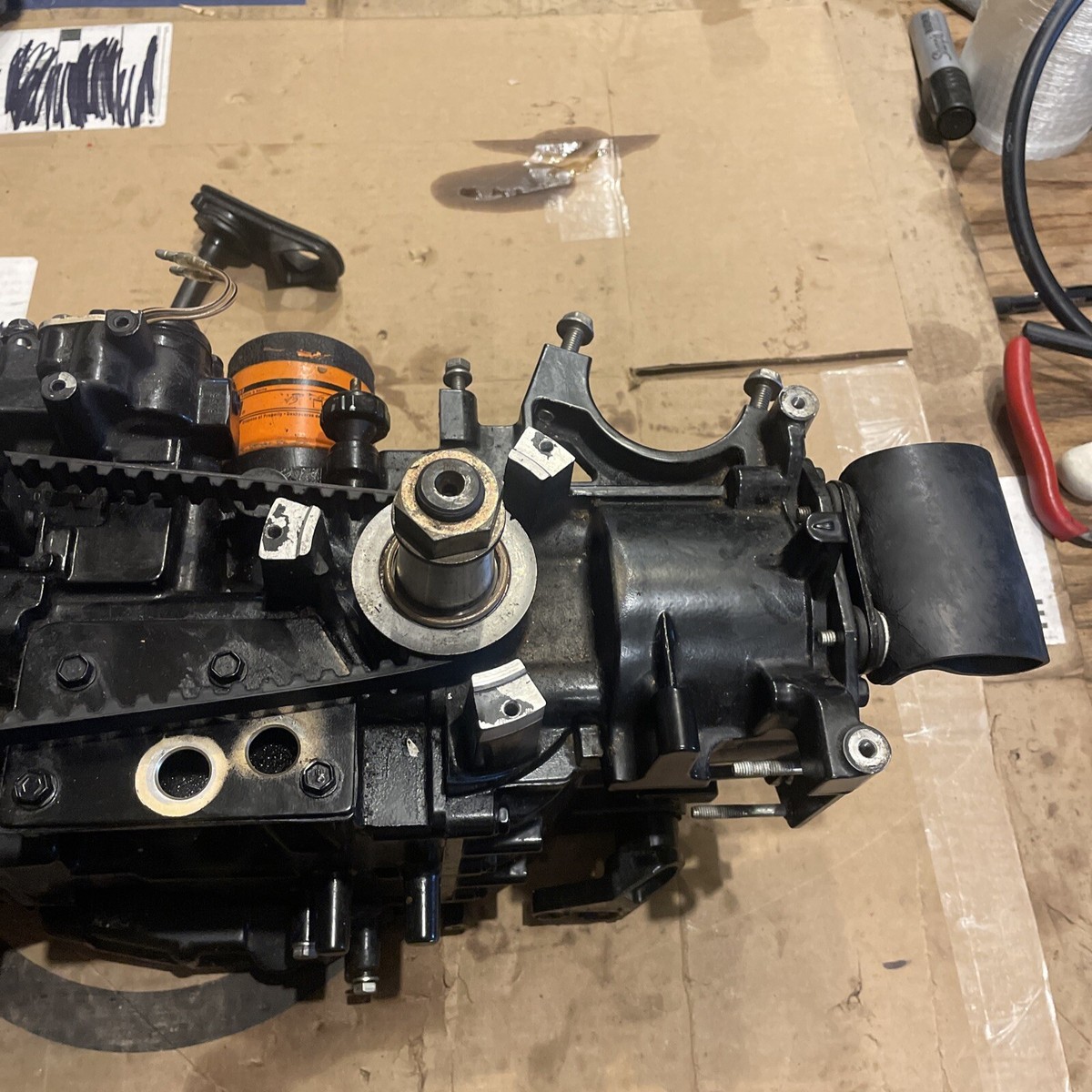 Mercury 25 HP Powerhead Cylinder Block Long Block 854236A98 Mercury 25 HP Powerhead Cylinder Block Long Block 854236A98