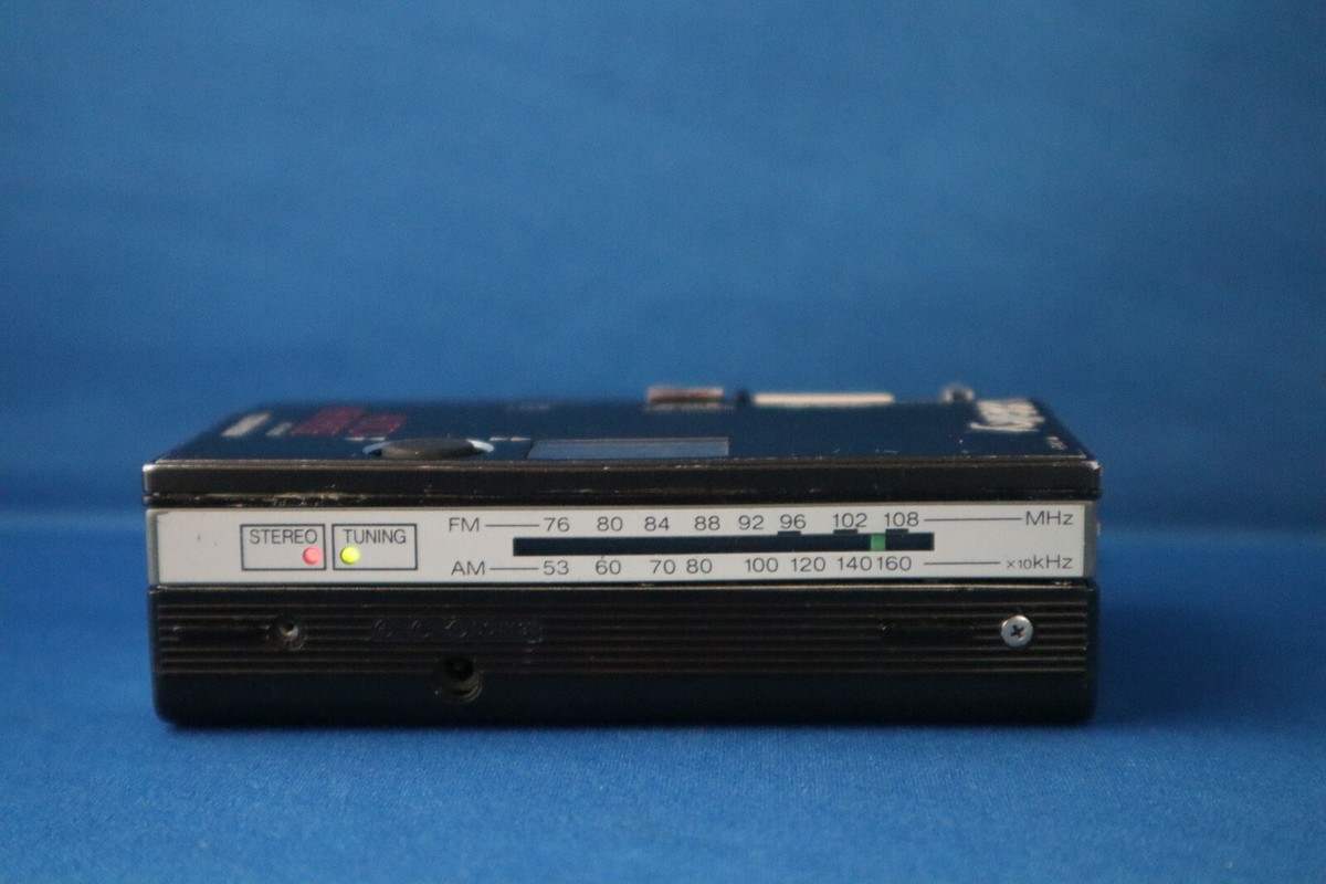 TOSHIBA KT-AS15 WALKY AUTO REVERSE AND TOSHIBA RP-AF7 TUNER PACK