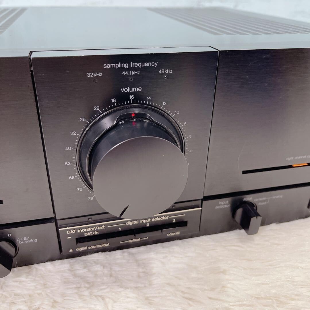 Technics SE-M100 Digital Straight Amplifier from Japan Technics SE-M100 Digital Straight Amplifier from Japan