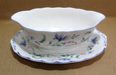 Nikko Floriana Gravy Boat and Underplate Vintage Japan