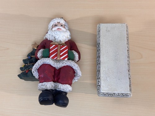 VTG Realistic Santa Claus Sitting Bench Christmas Decoration 10 Inch 2 pc Resin - Picture 12 of 16