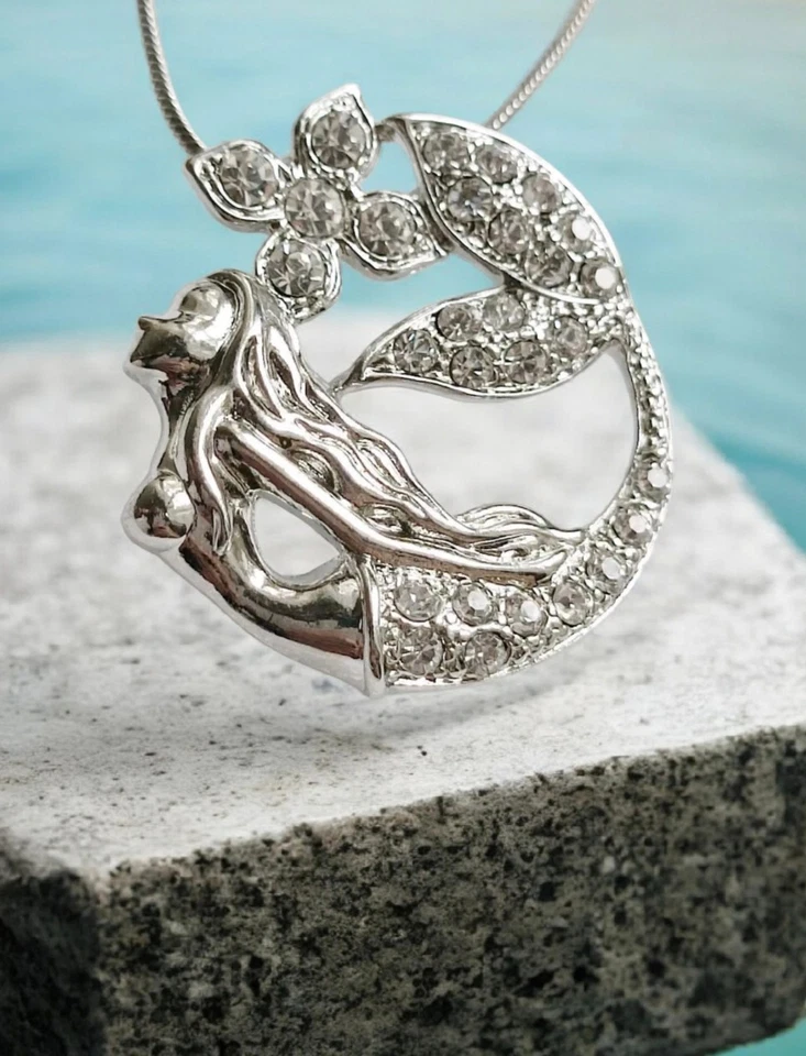 Filigrane Kette Anhänger Meerjungfrau Silberfarben/klar Strass Modeschmuck  - Bild 3 von 4