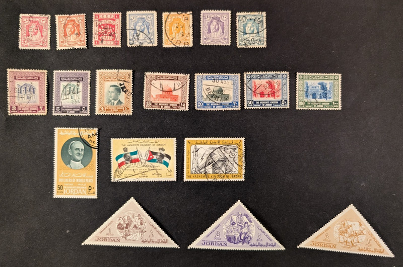 Jordan - Nice lot of 20 M/U stamps, mainly used, F/VF.