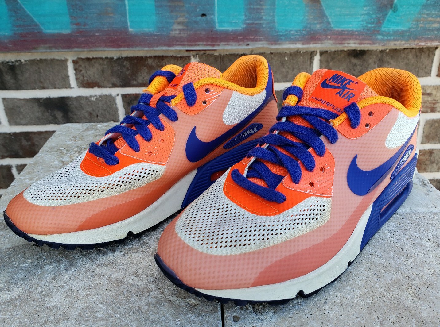 nike air max hyperfuse size 3