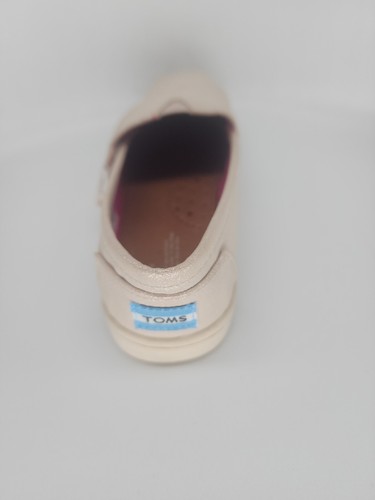 Toms Classic Tiny, Pale Gold Shimmer PU - Picture 4 of 7