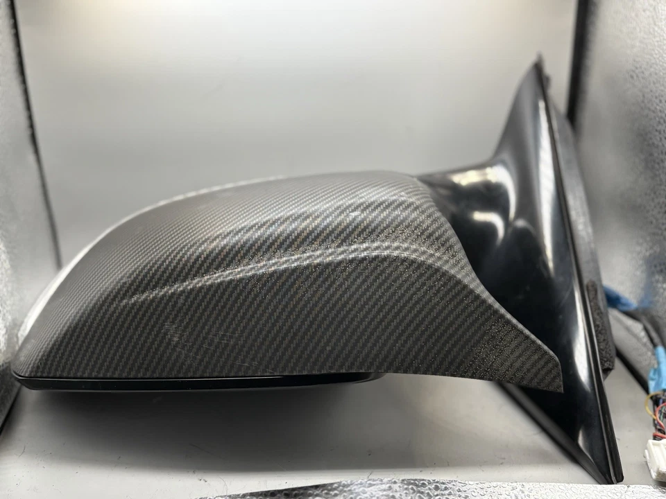 2015 Infiniti Q50 боковое зеркало водительской двери — чехол из углеродного волокна — б/у - Изображение 2 из 4