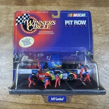 Jeff Gordon #24 DuPont Winner’s Circle Pit Row Series 1:64 Scale Die Cast - NIP