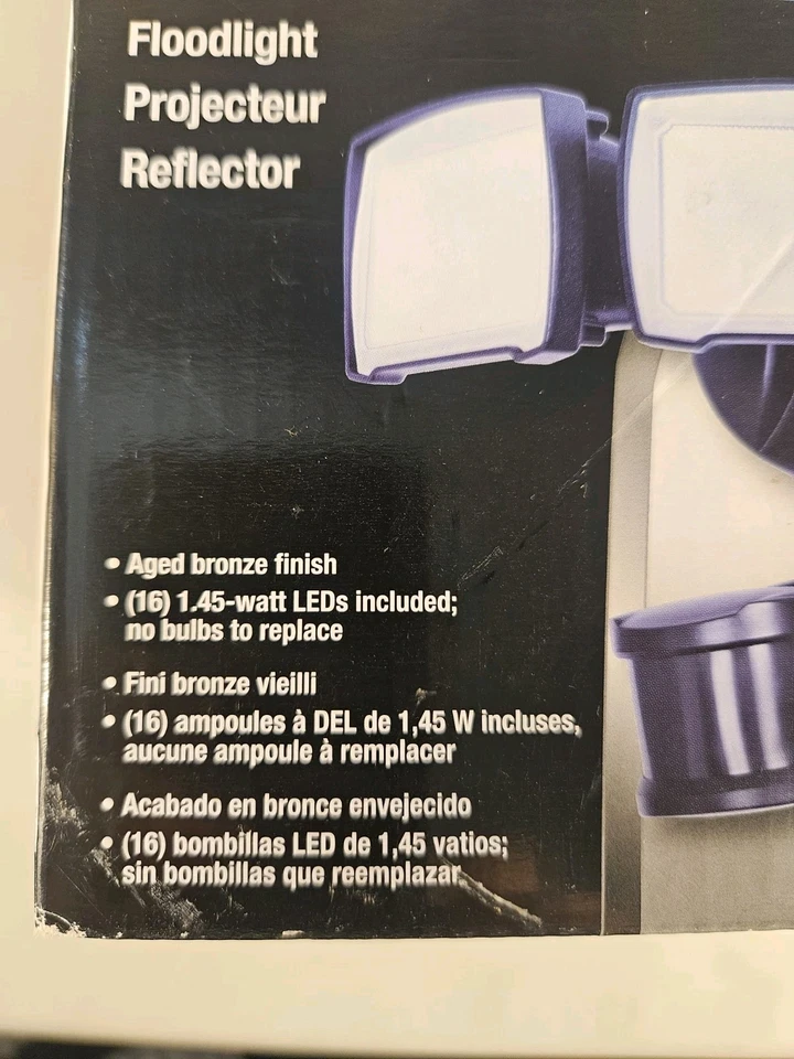 Utilitech Pro Motion-Activated LED Floodlight 0111651 Bronze - Image 4 of 4