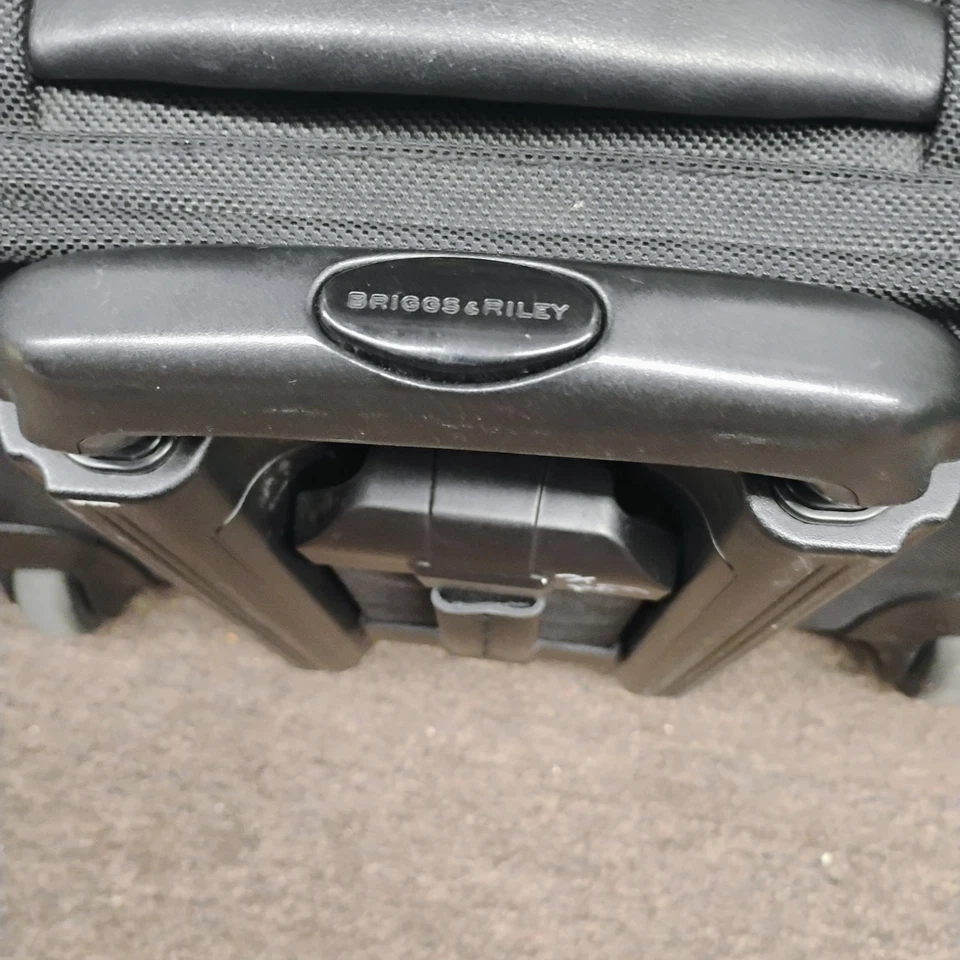 briggs and riley luggage carry on - Image 3 of 3