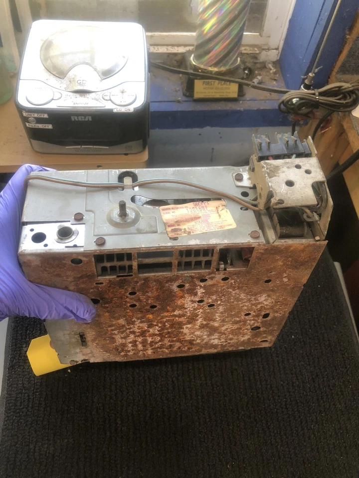 1975-1976 CADILLAC CALIAS, DEVILLE 75, ELDORADO AM/FM КНОПОЧНОЕ РАДИО - Изображение 4 из 4