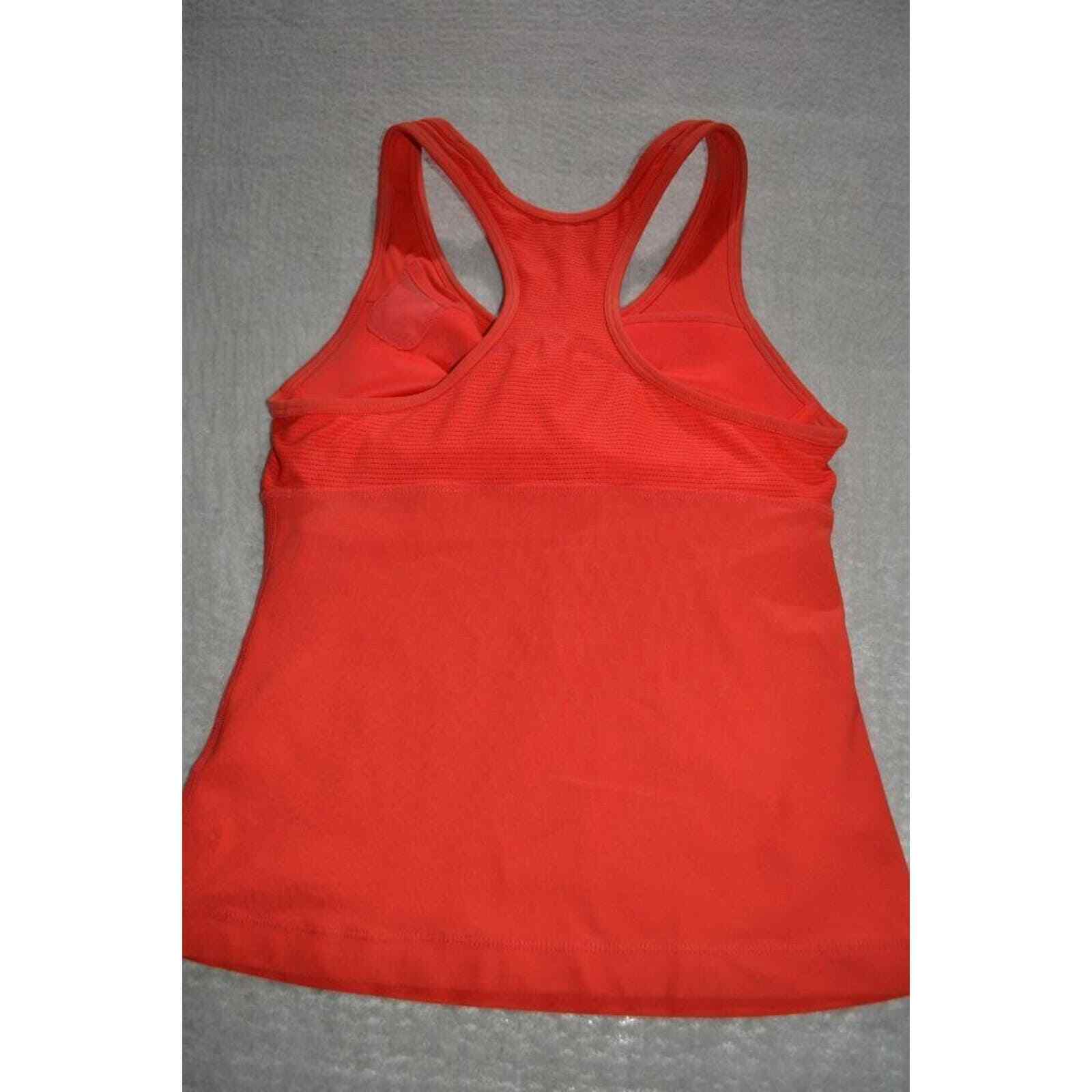 46391-a Nike Gym Shirt Tanktop Built In Sports Br… - image 3
