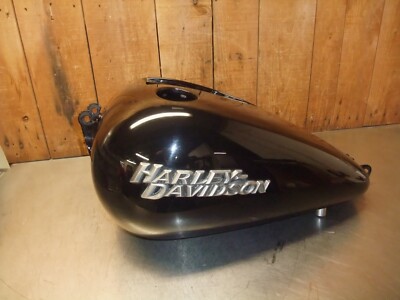 Harley Davidson Dyna Street Bob 1584 FXDB 2011 Benzintank schwarz sehr guter Zustand ohne Dellen #255