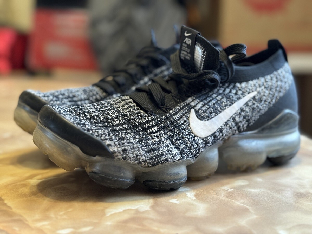 Nike Air Vapormax Flyknit 3 Oreo Womens Shoes 7 Black White Athletic  Sneakers