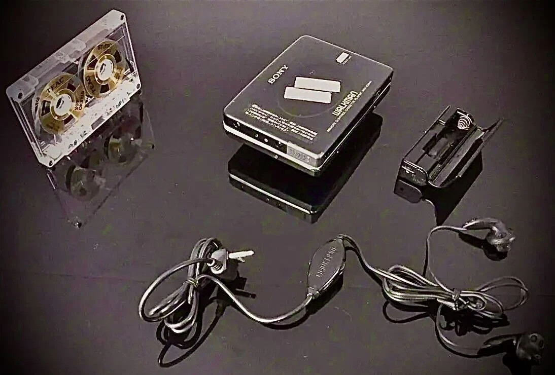 Sony Walkman Portable Cassette Playre WM-EX641 Rare Vintage Audio