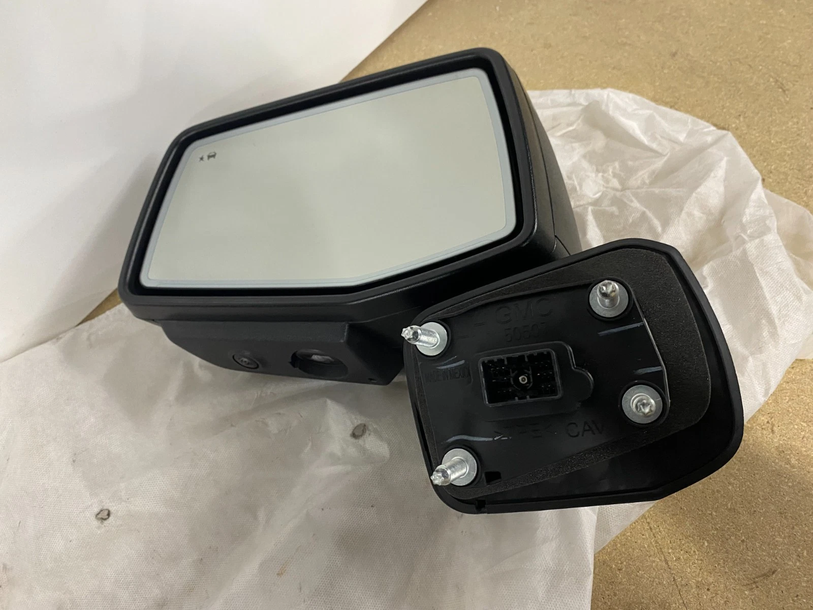 2024-2025 GMC Sierra 1500 Left Driver Side Signal Door Mirror OEM Camera