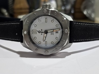 BOLDR Odyssey Automatic With Helium Release Valve White Ice.