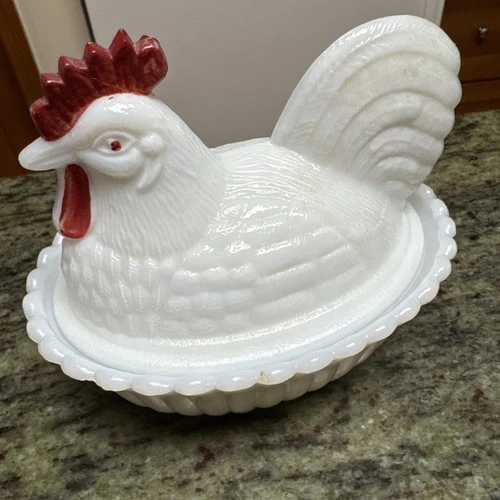 VINTAGE WESTMORELAND ROOSTER ON NEST - WHITE MILK GLASS WITH RED PAINTED ACCENTS