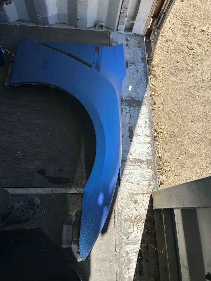 Nissan GT-R R35 2009-2016 panel guardabarros delantero derecho OEM Foto 2 de 2