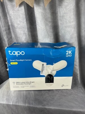 TP-Link 2K QHD Floodlight Camera for Outdoor Security, Wired, 2800 Lumens, 27...