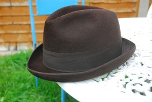 brown trilby hat uk
