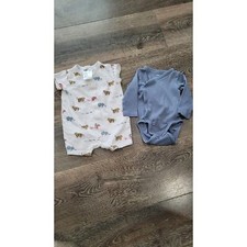 H M Baby By Clothing shirt size newborn and 0-3m 4